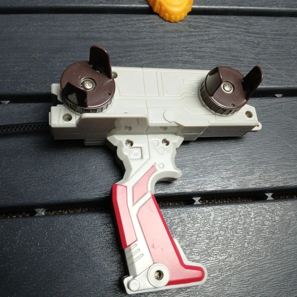 VTG White Dragoon G Tyson RC Grip Beyblade Launcher Takara V Force + Extras - ZC